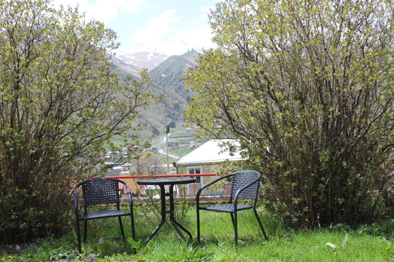 מלון Golden Star Kazbegi מראה חיצוני תמונה