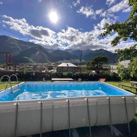 מלון Golden Star Kazbegi מראה חיצוני תמונה