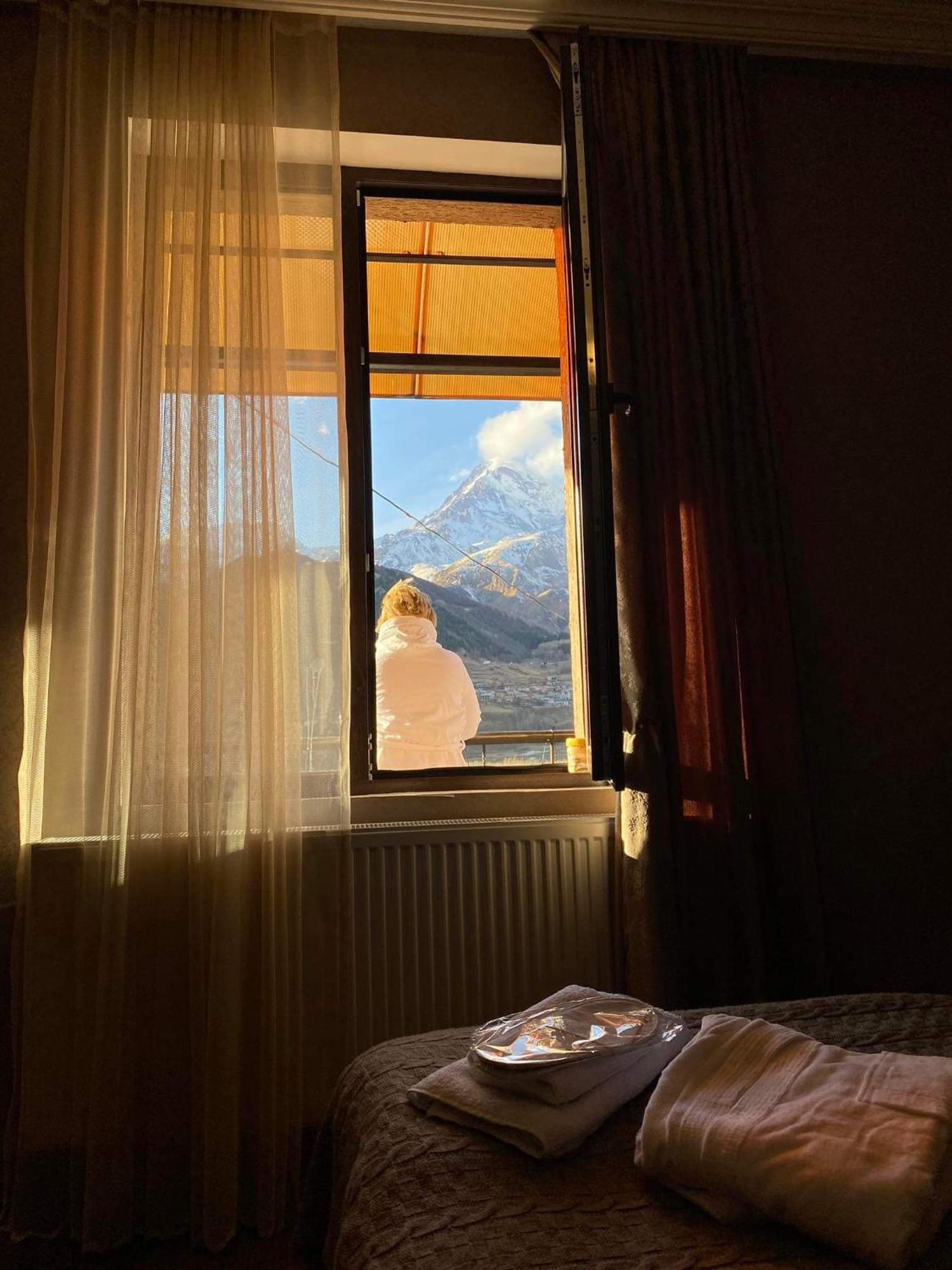 מלון Golden Star Kazbegi חדר תמונה